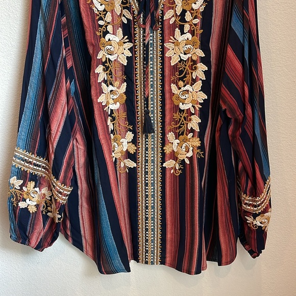 NWT Savanna Jane Striped Embroidered Top Size 1X - Picture 3 of 8